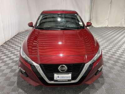 Pre-Owned 2019 Nissan Altima 2.5 Platinum Sedan for sale in St. Joseph MO