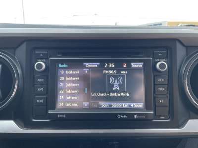 Pre-Owned 2018 Toyota Tacoma for sale in St. Joseph MO