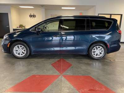 Pre-Owned 2021 Chrysler Pacifica Touring L Minivan for sale in St. Joseph MO