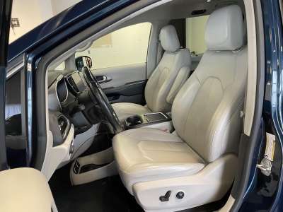 Pre-Owned 2021 Chrysler Pacifica for sale in St. Joseph MO