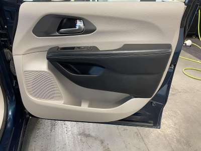 Pre-Owned 2021 Chrysler Pacifica for sale in St. Joseph MO