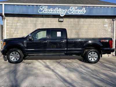 Pre-Owned 2019 Ford Super Duty F-350 Platinum Crew Cab Truck for sale in St. Joseph MO
