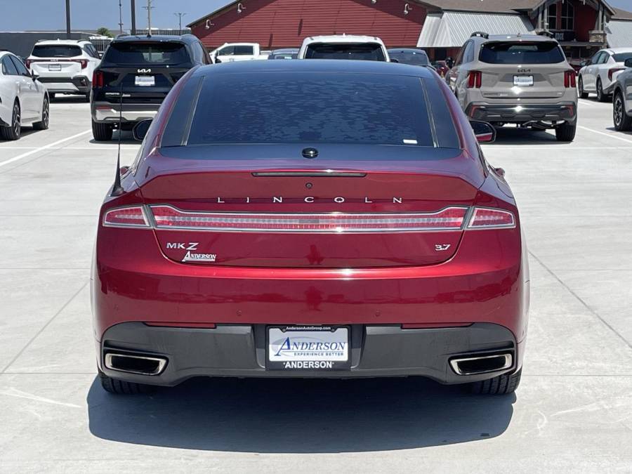 Pre-Owned 2013 Lincoln MKZ for sale in Grand Island NE