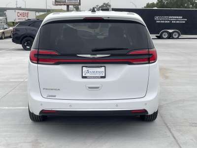 Pre-Owned 2024 Chrysler Pacifica for sale in Grand Island NE