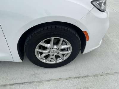 Pre-Owned 2024 Chrysler Pacifica for sale in Grand Island NE