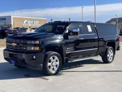 Pre-Owned 2019 Chevrolet Silverado 2500HD LTZ Crew Cab Truck for sale in Lincoln NE