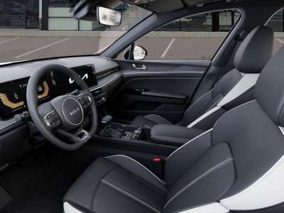 New 2025 Kia K5 for sale in St. Joseph MO