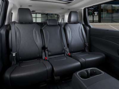 New 2025 Kia Carnival Hybrid for sale in St. Joseph MO