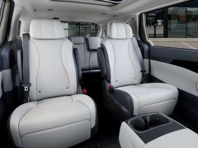 New 2026 Kia Carnival Hybrid for sale in St. Joseph MO