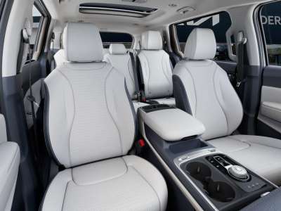 New 2026 Kia Carnival Hybrid for sale in St. Joseph MO