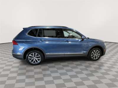 Pre-Owned 2020 Volkswagen Tiguan SE SUV/Crossover for sale in St. Joseph MO Pre-Owned 2020 Volkswagen Tiguan SE SUV/Crossover for sale in St. Joseph MO